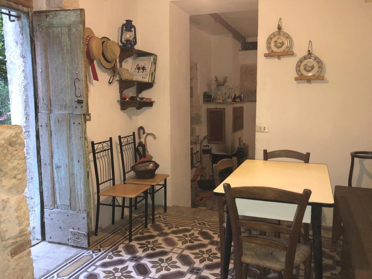Ai Limiti • 67 • Stonehouse Guest House Palombaro Екстериор снимка